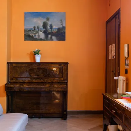 Orange * Bari