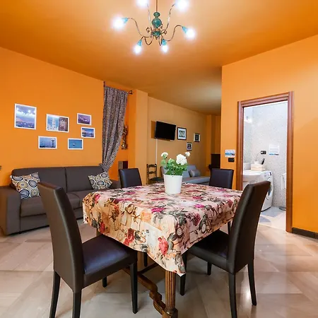 Orange Appartement Bari